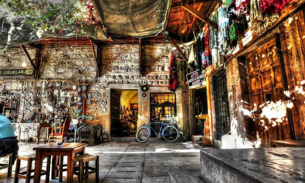 Daily IZMIR CITY TOUR (To the  Historical places)