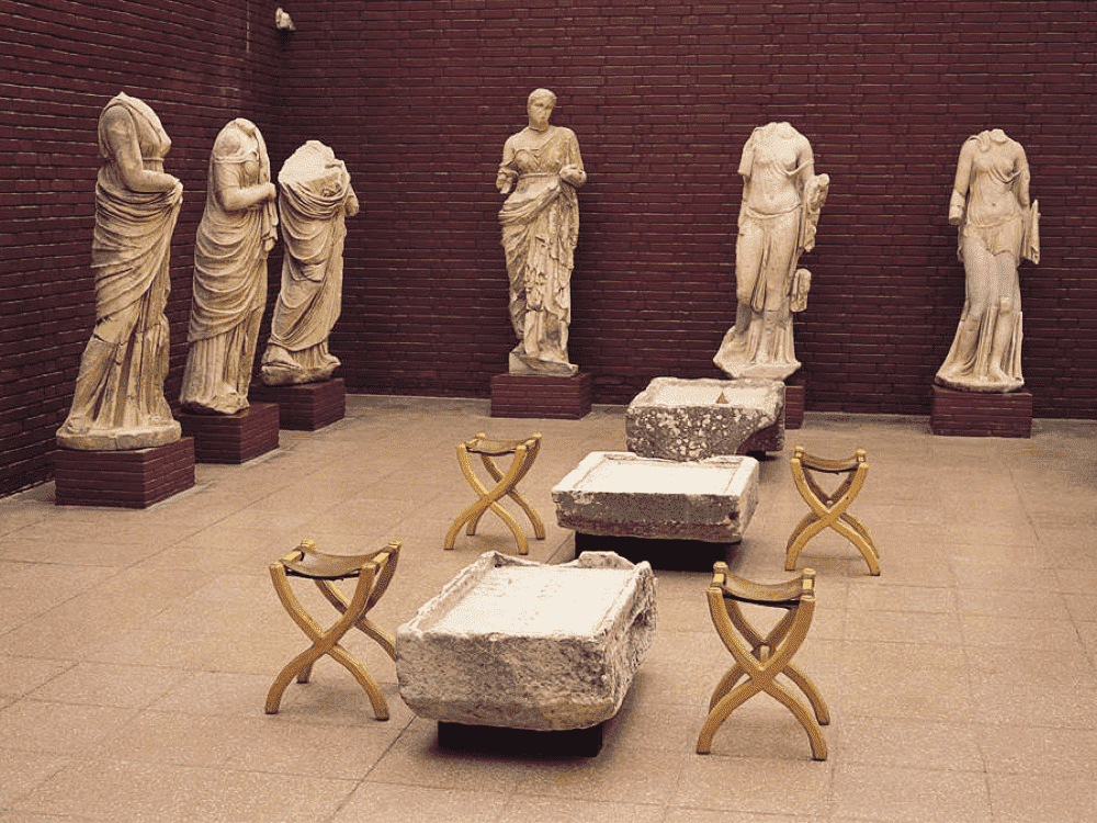 Daily IZMIR CITY TOUR (To the  Historical places)